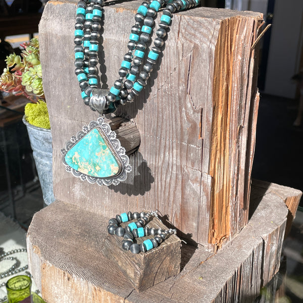 Happy Piazzo Navajo Pearl with Pilot Mt. Turquoise Necklace and Earring Set