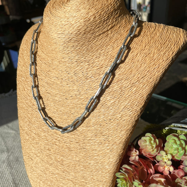 Silver Pearl Ranch - Navajo Textured Sterling Silver Chain-Link Necklace