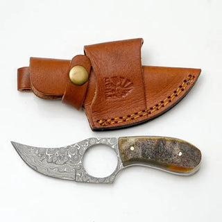 Damascus Ring Skinner with Natural Ram Horn Handle by Titan TK-472