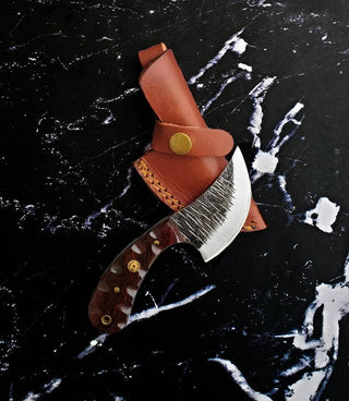 Skinner Knife - Walnut Handle