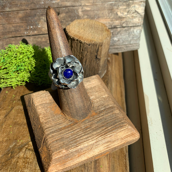 Richard Schmidt - Flower Ring with Lapis Size 7